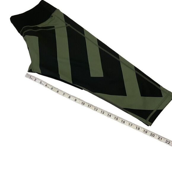 Adidas Mid Rise Cropped Leggings Womens Large 14/16 Army Green & Black - Picture 8 of 8